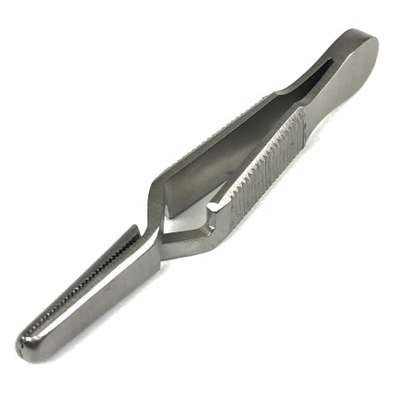 Клема "бульдог" по Dieffenbach, для кровоносних судин, пряма. Довжина 6 см